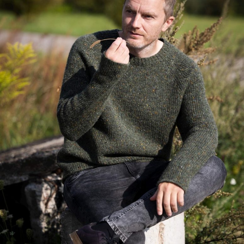 Men's wool SWEATER, Thick WOOL tweed SWEATER, Gift for him, Basic wool sweater, Knitted wool jumper with thumbholes, Green warm sweater