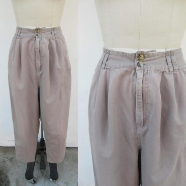 Plus Size 90s 100% Cotton High Waist Pleated Khakis | High Rise Pleated Pants | Light Academia Capsule Wardrobe Slacks | 31 Waist | Size 14