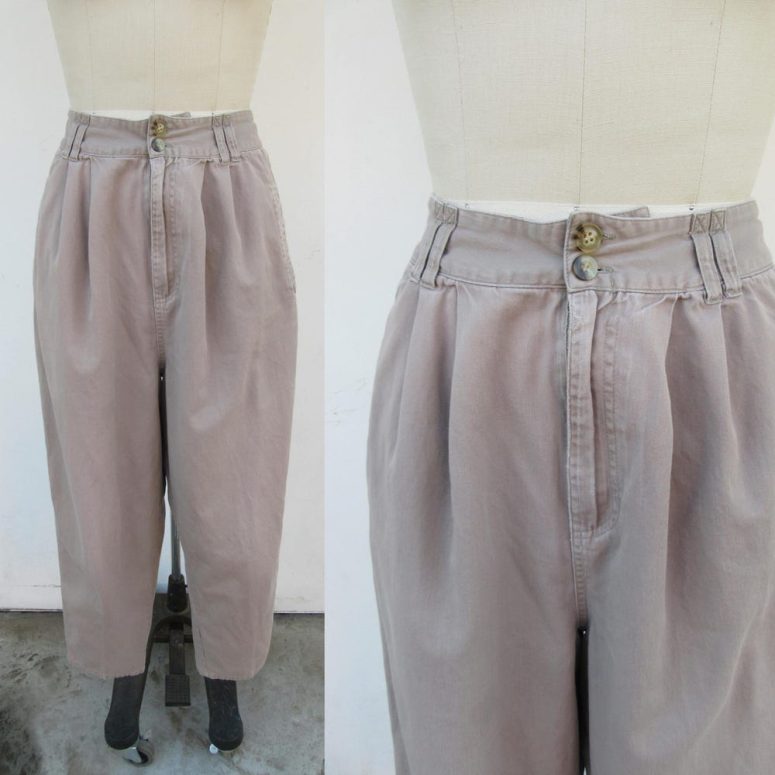 Plus Size 90s 100% Cotton High Waist Pleated Khakis | High Rise Pleated Pants | Light Academia Capsule Wardrobe Slacks | 31 Waist | Size 14